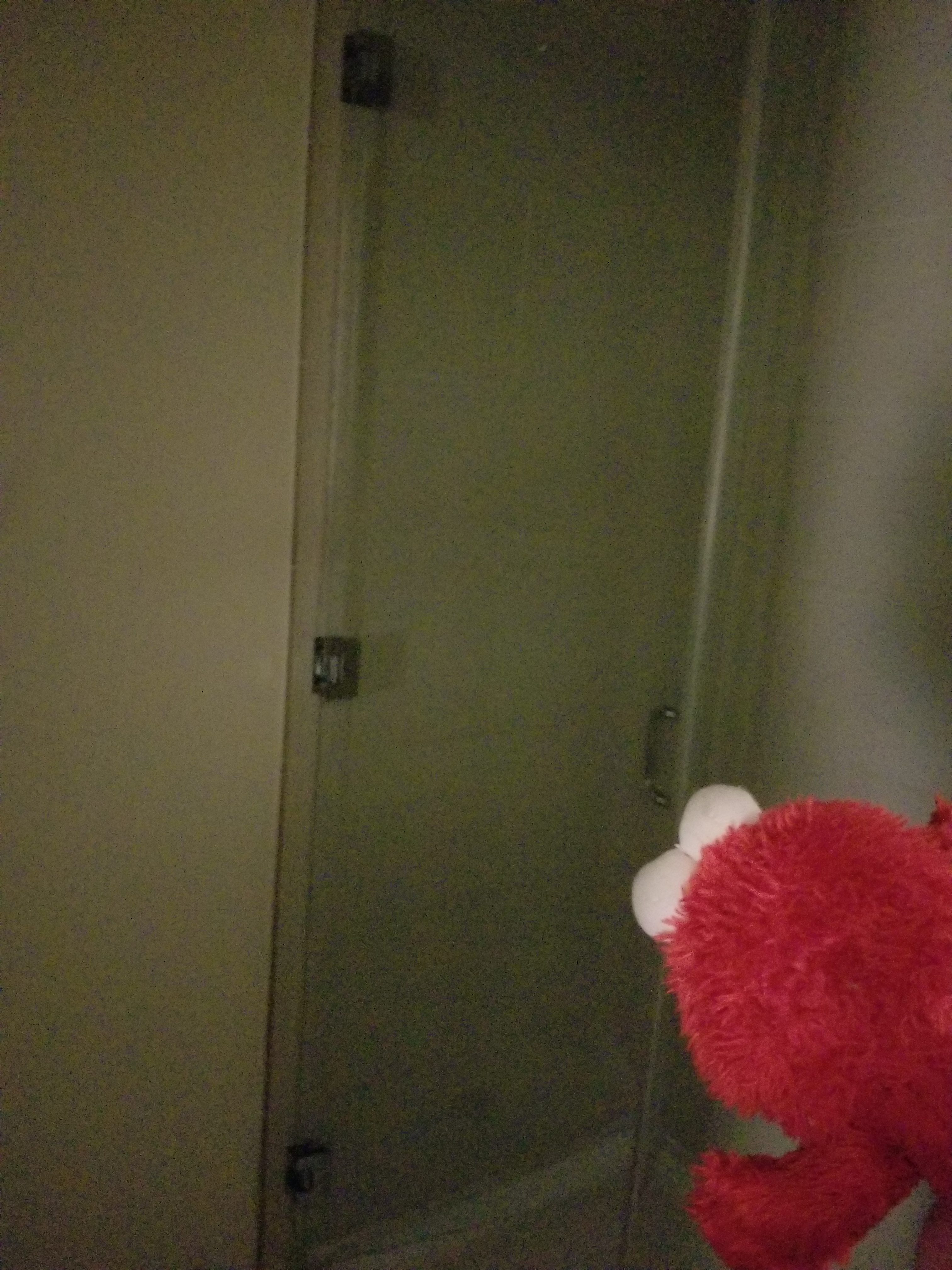 Elmo Checks the Facilities -- Shower